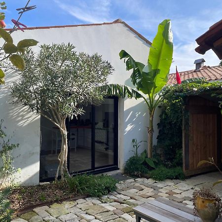 לה רושל Maison Independante Avec Jardin, Tres Calme, Centre Ville La Rochelle מראה חיצוני תמונה