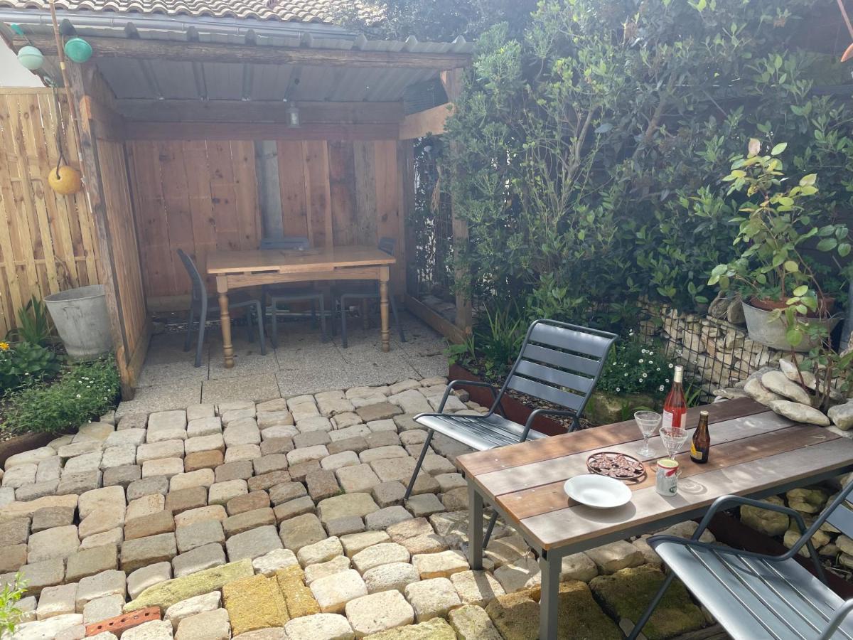 לה רושל Maison Independante Avec Jardin, Tres Calme, Centre Ville La Rochelle מראה חיצוני תמונה